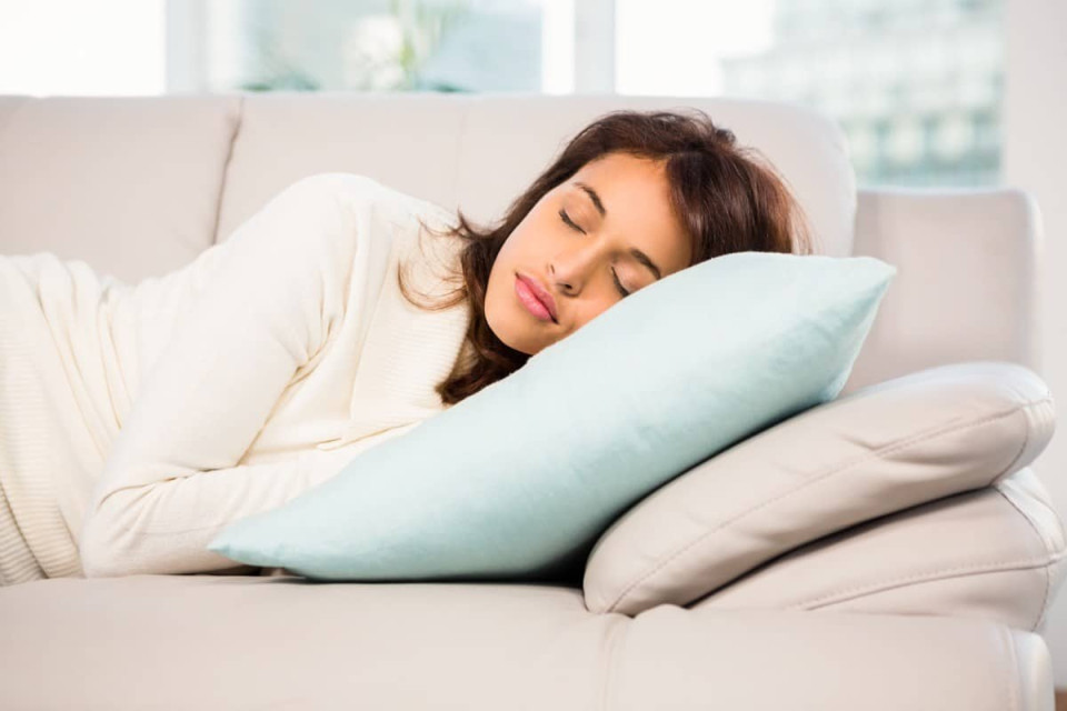 Apa Akibat Tidur Terlalu Malam dan Bangun Terlalu Siang?